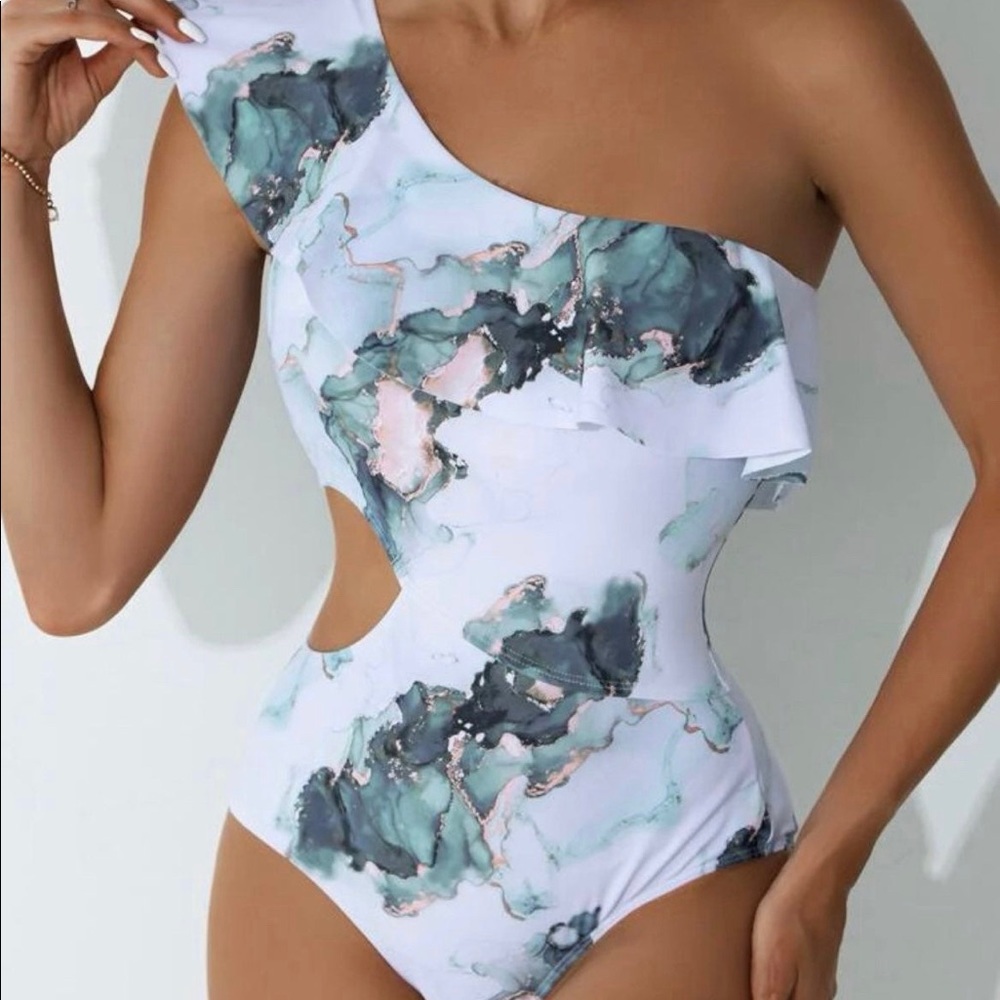NWT marble print ruffle one shoulder swimsuit